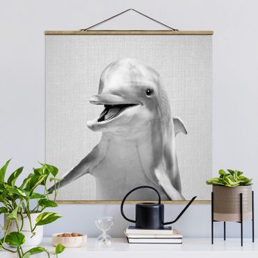 Stoffbild mit Posterleisten - Delfin Diddi Schwarz Weiß - Quadrat 1:1