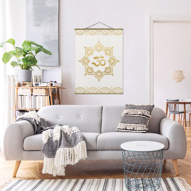 Stoffbild mit Posterleisten - Mandala OM Illustration Ornament weiß gold - Hochformat 3:4