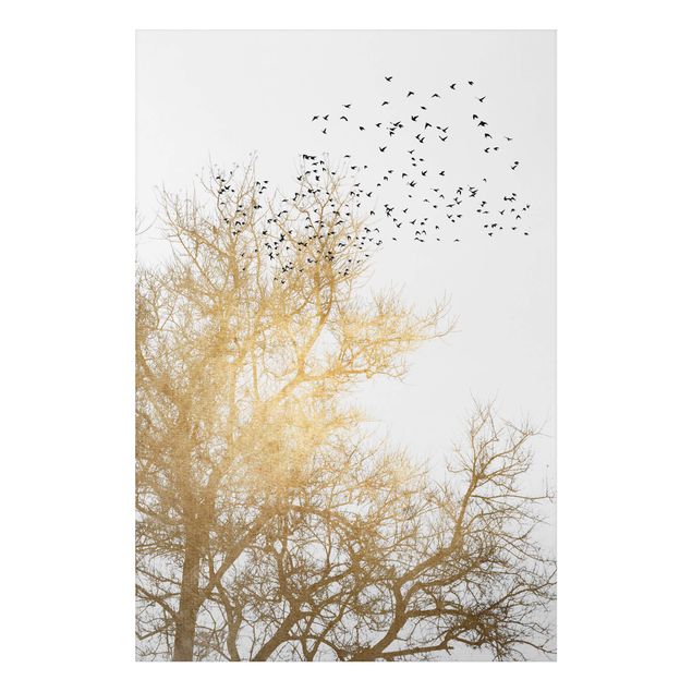 Aluminium Print - Vogelschwarm vor goldenem Baum - Hochformat 3:2