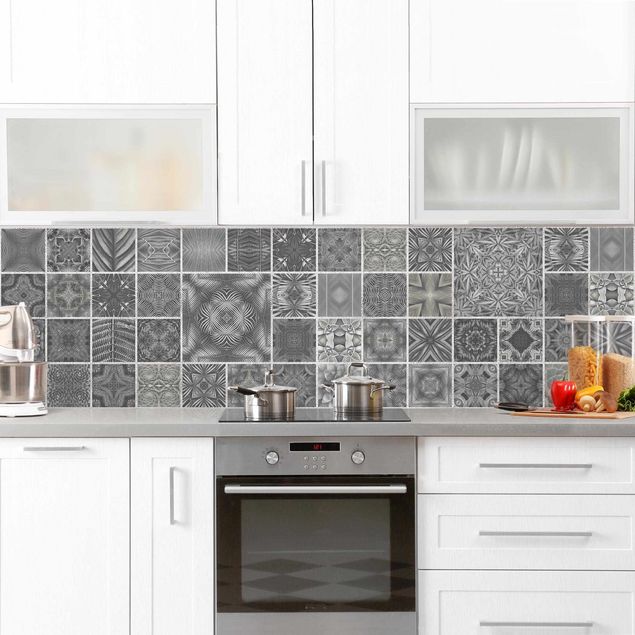 Küchenrückwand - Graue Dschungelfliesen mit Silberschimmer