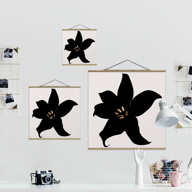 Stoffbild mit Posterleisten - Grafische Pflanzenwelt - Orchidee Schwarz und Gold - Quadrat 1:1