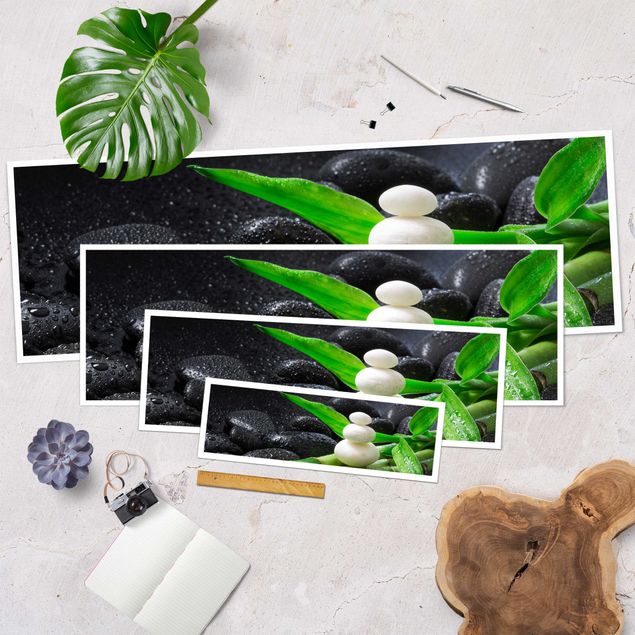 Poster - Weiße Steine auf Bambus - Panorama Querformat