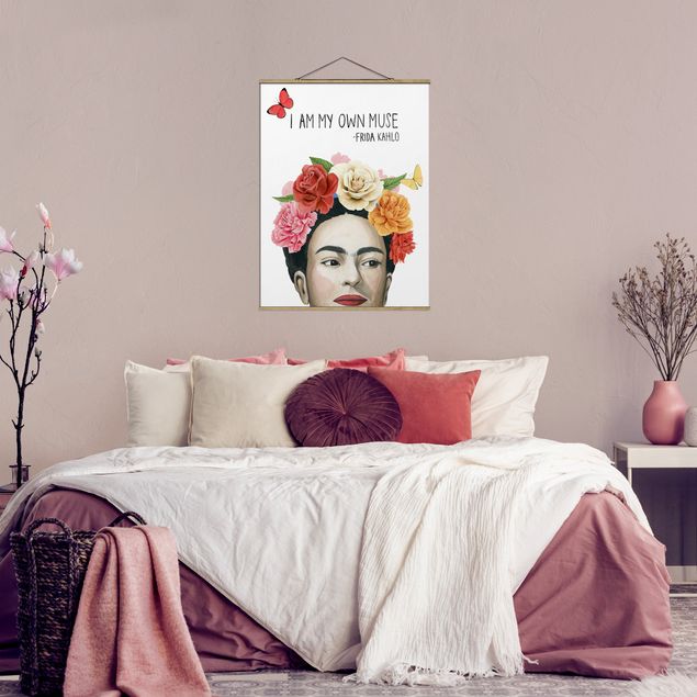 Stoffbild mit Posterleisten - Fridas Gedanken - Muse - Hochformat 3:4