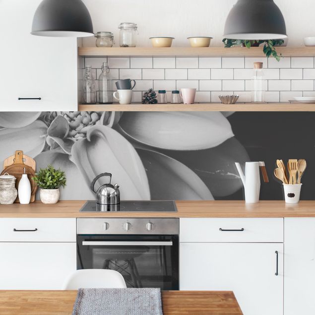 Küchenrückwand - Im Herzen einer Dahlie Schwarz-Weiß