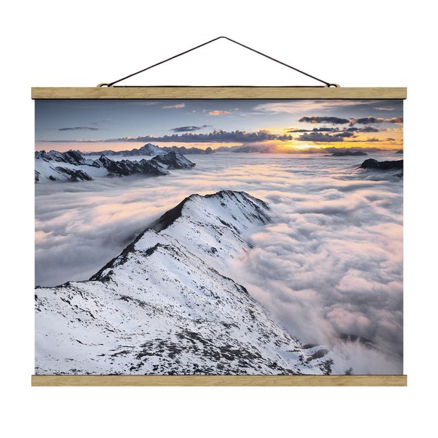 Stoffbild mit Posterleisten - Blick über Wolken und Berge - Querformat 4:3