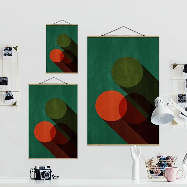 Stoffbild mit Posterleisten - Abstrakte Formen - Kreise in Grün und Rot - Hochformat 2:3