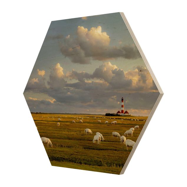 Hexagon Bild Holz - Nordsee Leuchtturm mit Schafsherde