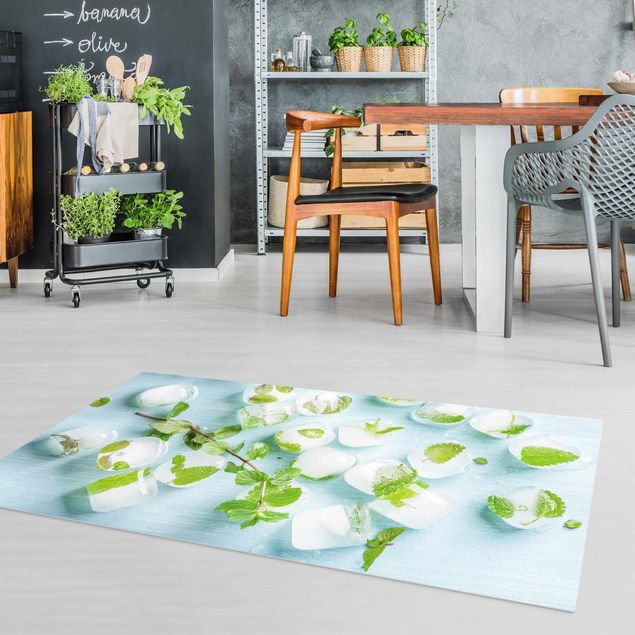 Teppich modern Eiswürfel mit Minzblättern