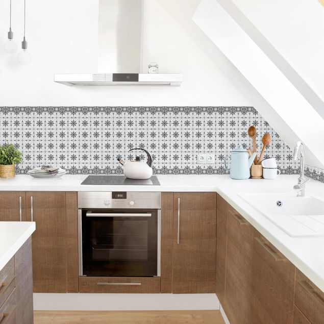 Küchenrückwand - Geometrischer Fliesenmix Kreuz Grau