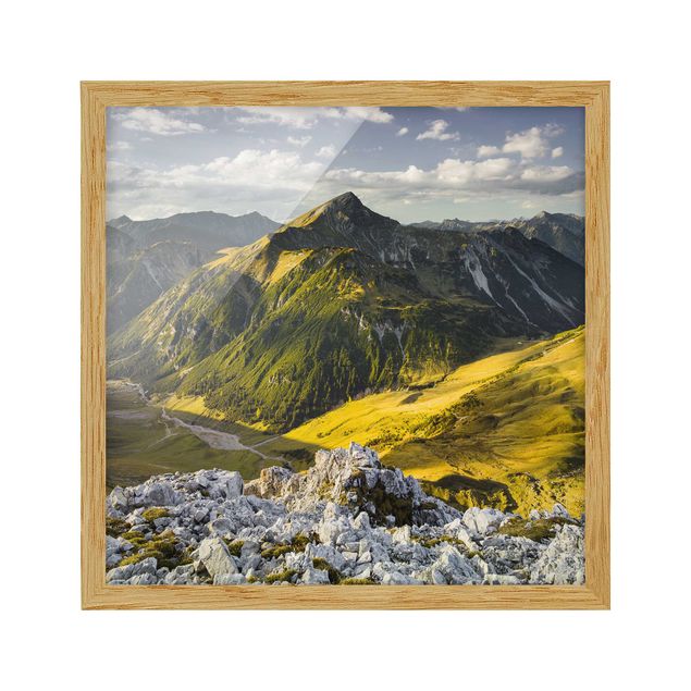 Bild mit Rahmen - Berge und Tal der Lechtaler Alpen in Tirol - Quadrat 1:1