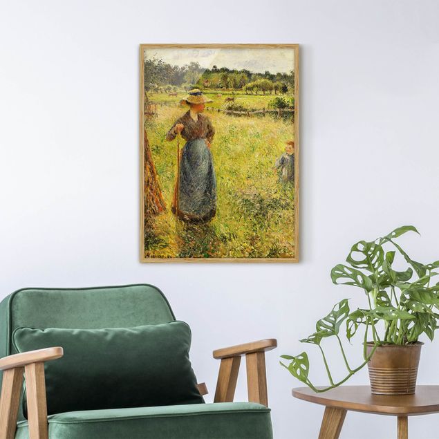 Bild mit Rahmen - Camille Pissarro - Die Heumacherin - Hochformat 3:4