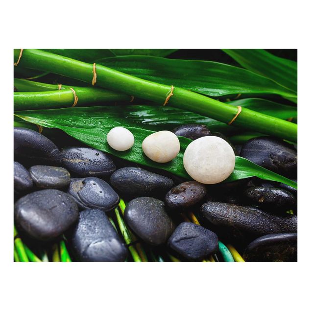 Glasbild - Grüner Bambus mit Zen Steinen - Querformat 3:4