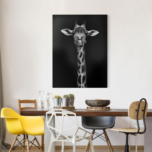 Leinwandbild - Dunkles Giraffen Portrait - Hochformat 4:3