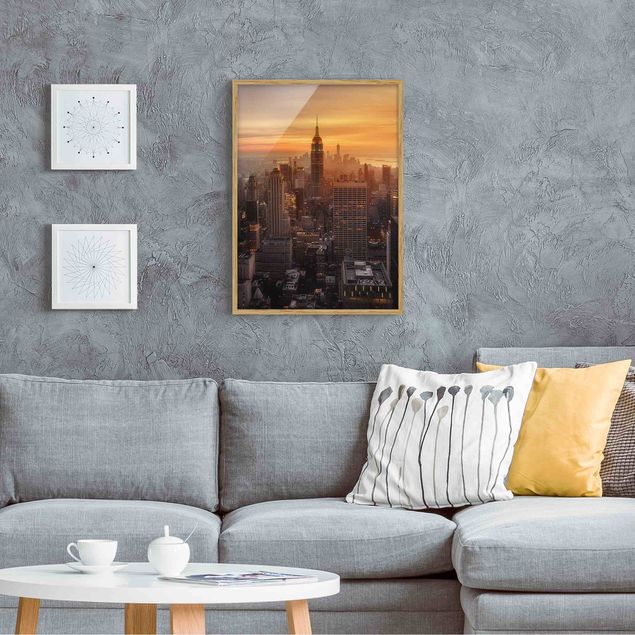 Bild mit Rahmen - Manhattan Skyline Abendstimmung - Hochformat 4:3