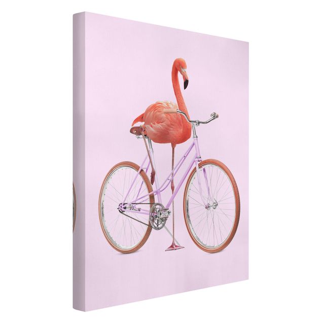 Leinwandbild - Jonas Loose - Flamingo mit Fahrrad - Hochformat 3:2