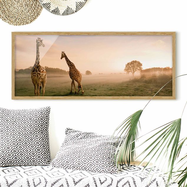 Bild mit Rahmen - Surreal Giraffes - Panorama Querformat
