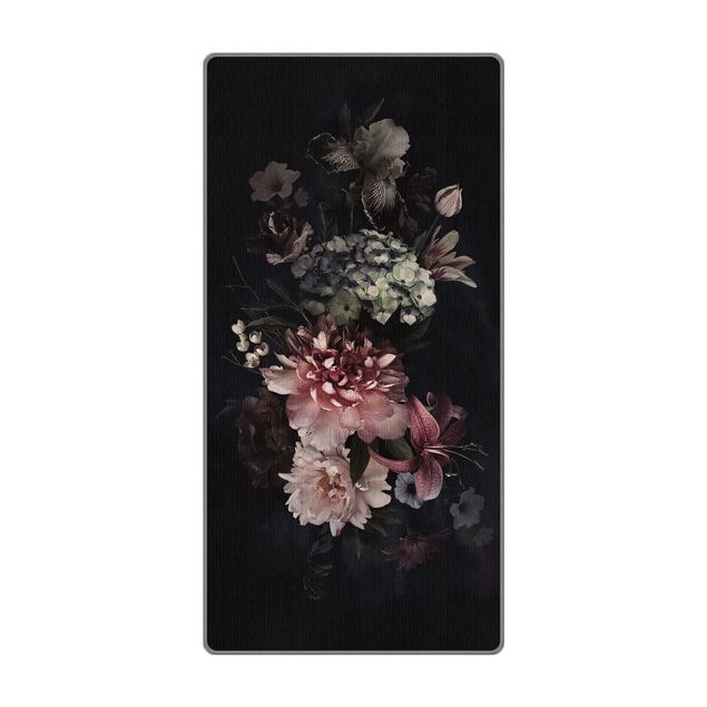 kleiner Teppich Blumen mit Nebel auf Schwarz