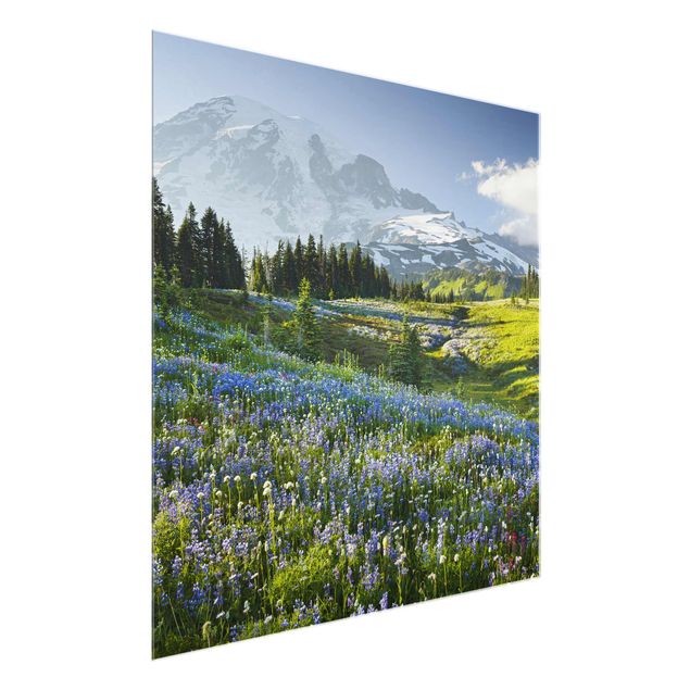 Glasbild Natur & Landschaft - Bergwiese mit roten Blumen vor Mt. Rainier