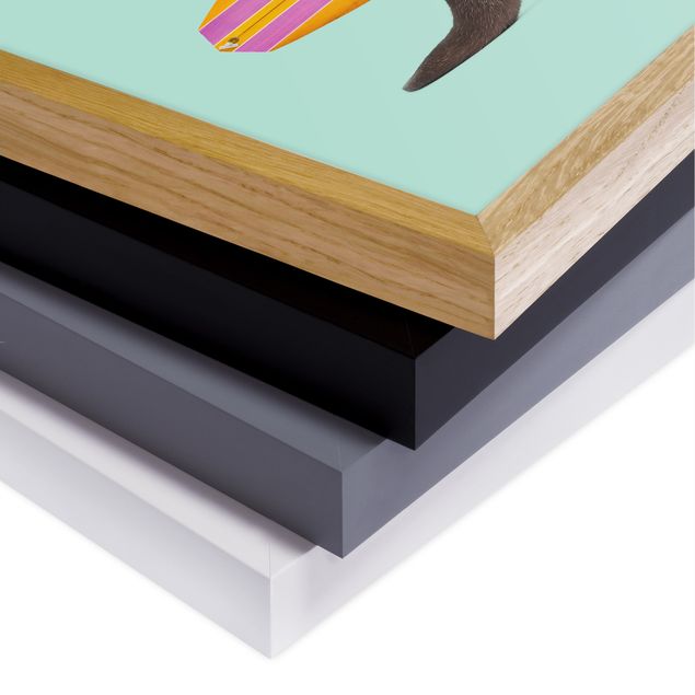 Bild mit Rahmen - Jonas Loose - Otter mit Surfbrett - Quadrat 1:1