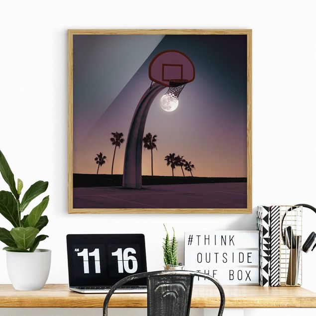 Bild mit Rahmen - Jonas Loose - Basketball mit Mond - Quadrat 1:1