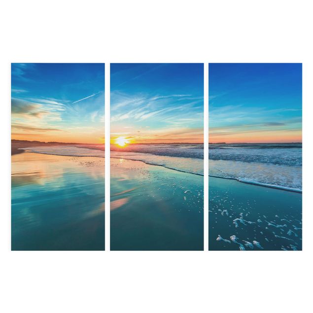 Leinwandbild 3-teilig - Romantischer Sonnenuntergang am Meer - Hoch 1:2