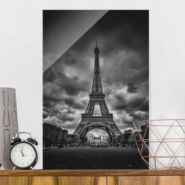 Glas Magnetboard Eiffelturm vor Wolken schwarz-weiß