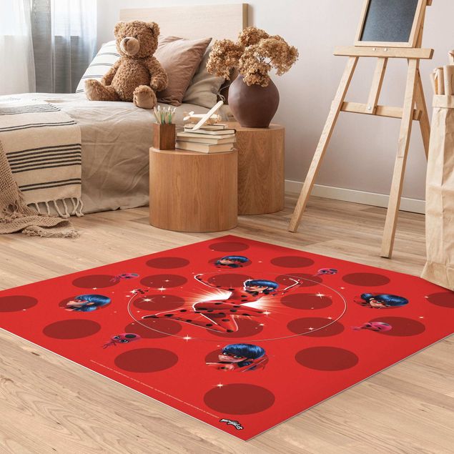 Moderne Teppiche Miraculous Ladybug auf roten Punkten