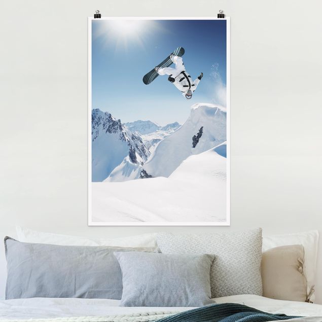 Poster - Fliegender Snowboarder - Hochformat 3:2