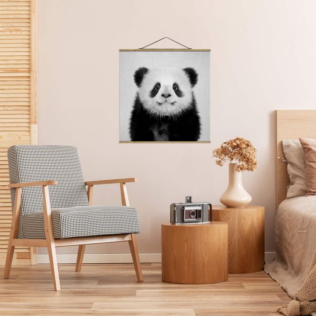 Stoffbild mit Posterleisten - Baby Panda Prian Schwarz Weiß - Quadrat 1:1