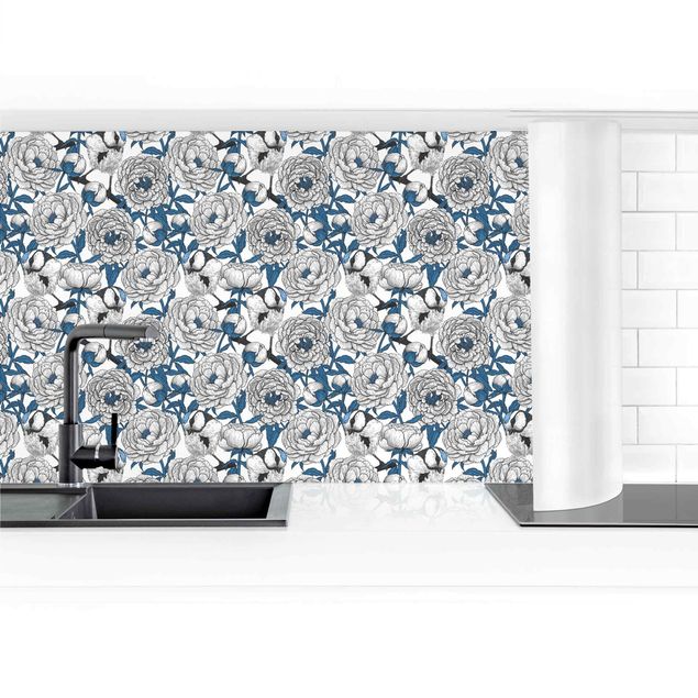 Küchenrückwand - Pfingstrosen und Meisen in Weiß und Blau