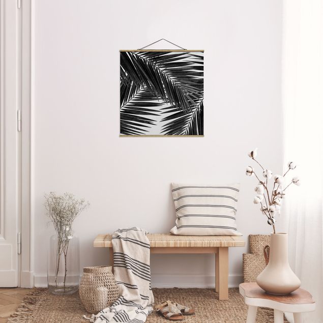 Stoffbild mit Posterleisten - Blick durch Palmenblätter schwarz weiß - Quadrat 1:1