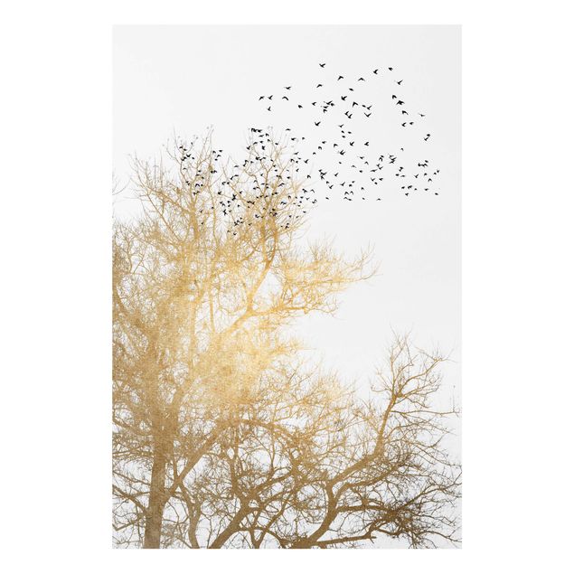 Forex Fine Art Print - Vogelschwarm vor goldenem Baum - Hochformat 3:2