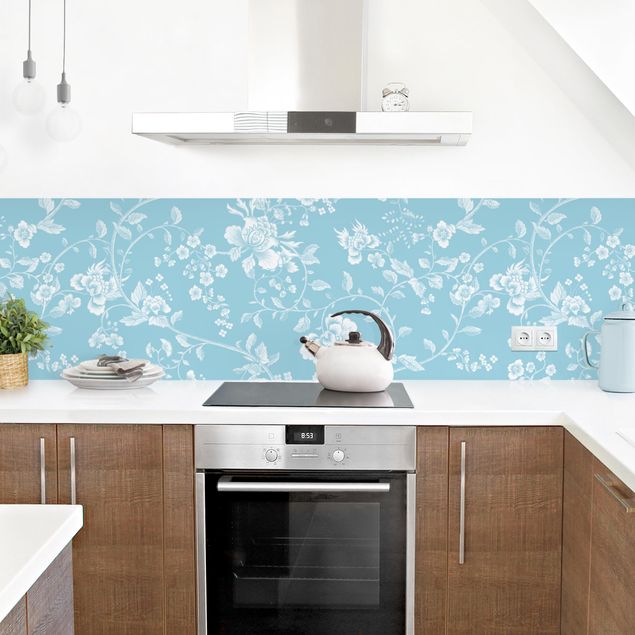 Küchenrückwand - Blumenranken auf Blau