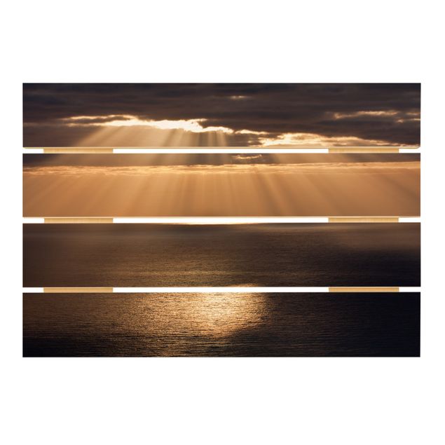 Holzbild - Sonnenstrahlen über dem Meer - Querformat 2:3
