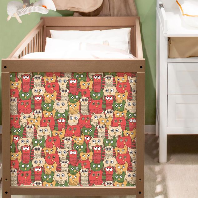 Möbelfolie Kinderzimmer - Muster mit lustigen Eulen rot