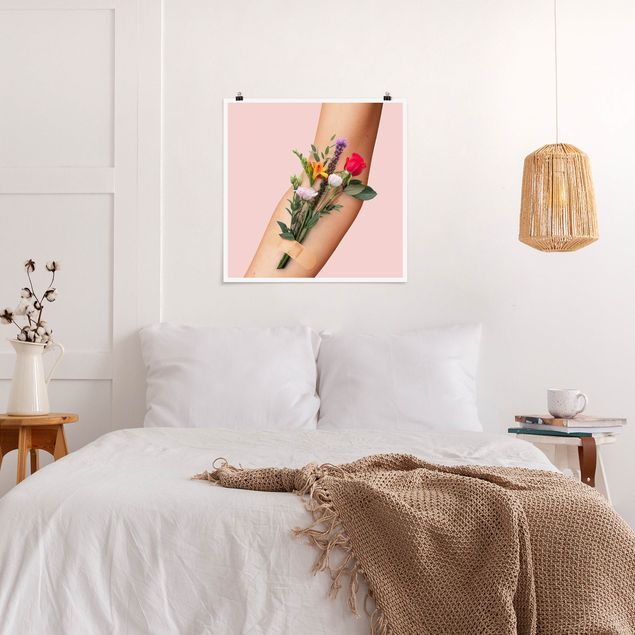 Poster - Jonas Loose - Arm mit Blumen - Quadrat 1:1