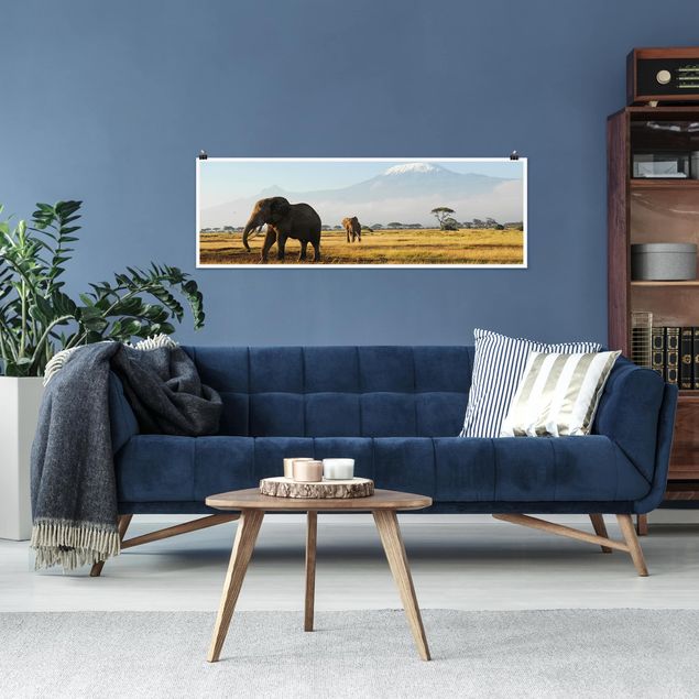 Poster - Elefanten vor dem Kilimanjaro in Kenya - Panorama Querformat