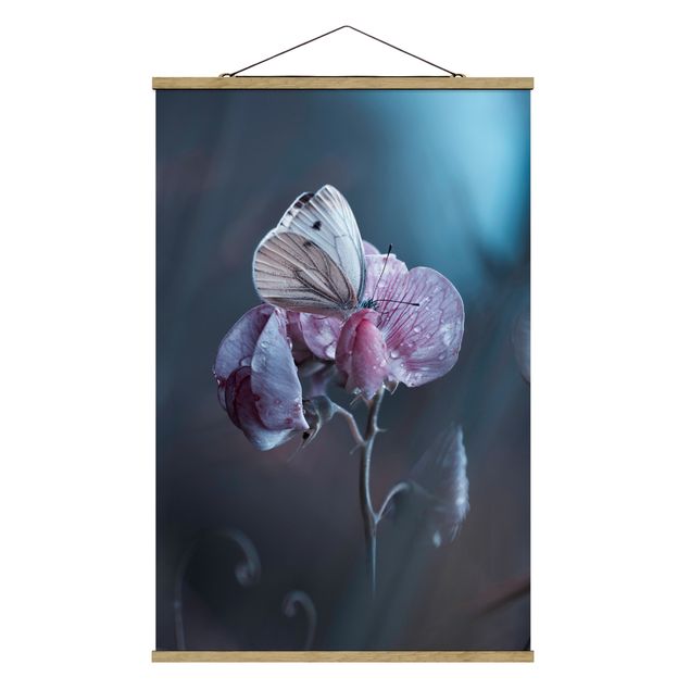 Stoffbild mit Posterleisten - Schmetterling im Regen - Hochformat 2:3