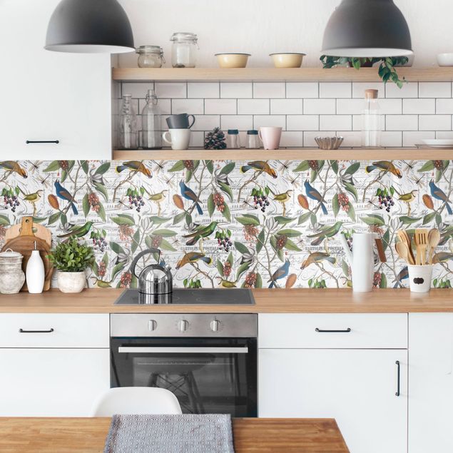 Küchenrückwand - Nostalgischer Beerenblues mit Paradisvögeln
