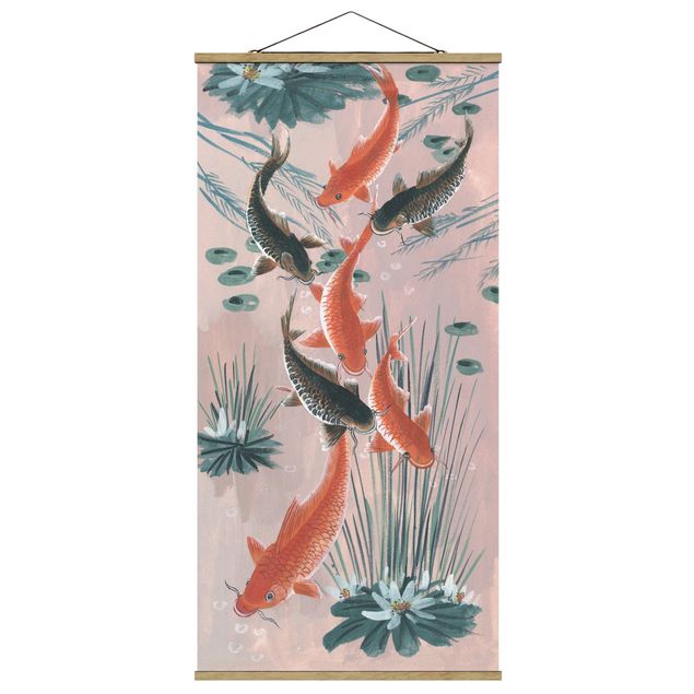 Stoffbild mit Posterleisten - Asiatische Malerei Kois im Teich I - Hochformat 1:2