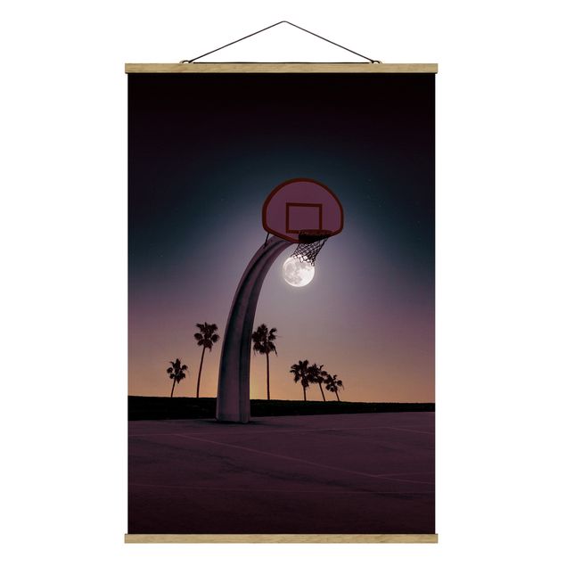 Stoffbild mit Posterleisten - Jonas Loose - Basketball mit Mond - Hochformat 2:3