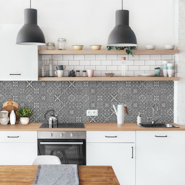 Küchenrückwand - Musterfliesen Dunkelgrau Weiß