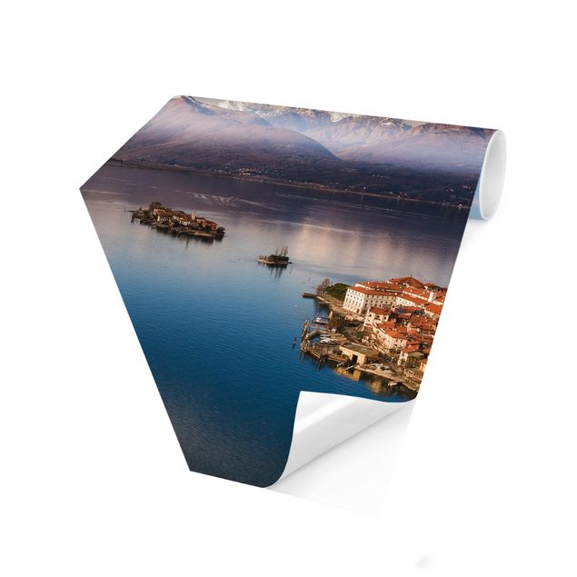 Hexagon Fototapete selbstklebend - Insel Isola Bella in Italien