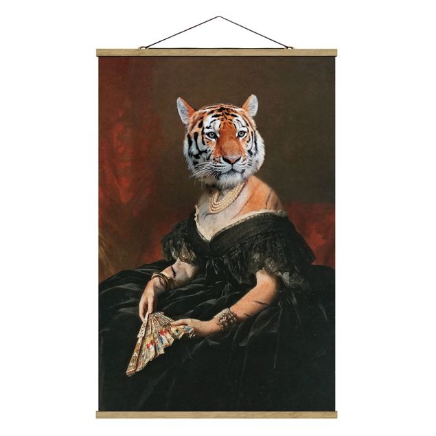Stoffbild mit Posterleisten - Lady Tiger - Hochformat