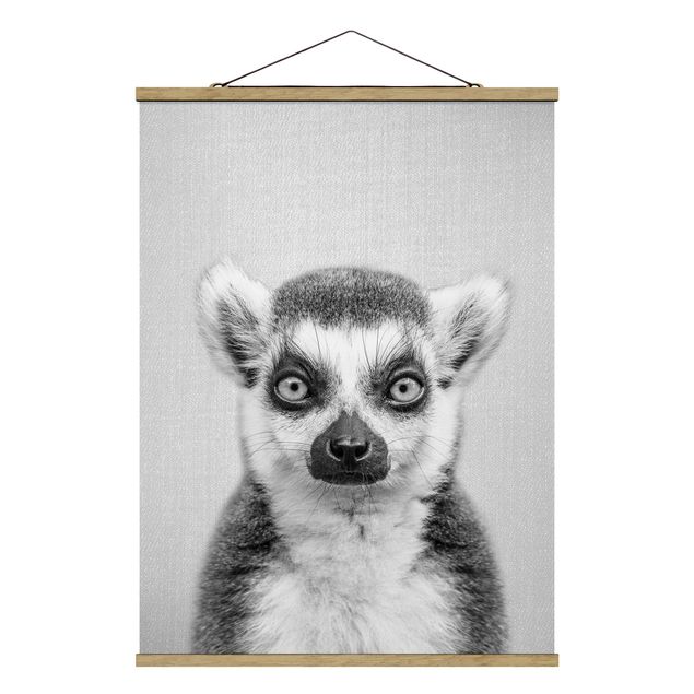 Stoffbild mit Posterleisten - Lemur Ludwig Schwarz Weiß - Hochformat 3:4