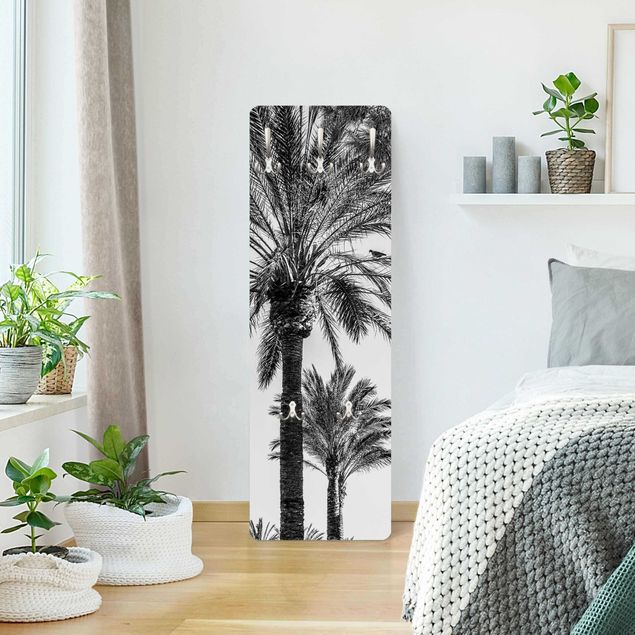 Garderobe - Palmen im Sonnenuntergang Schwarz-Weiß