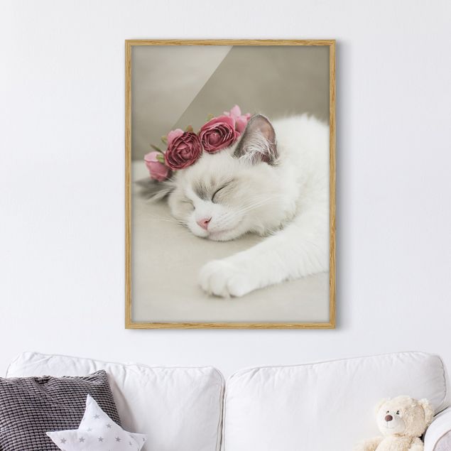 Bild mit Rahmen - Schlafende Katze mit Rosen - Hochformat