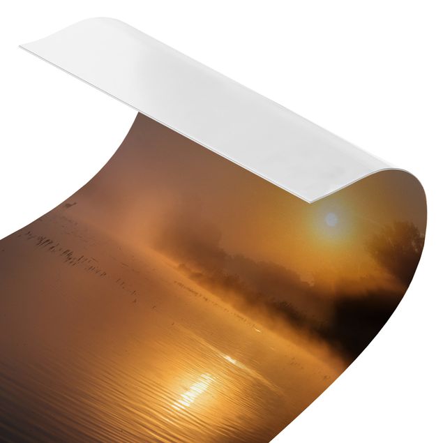 Duschrückwand - Sonnenaufgang am See mit Rehen im Nebel