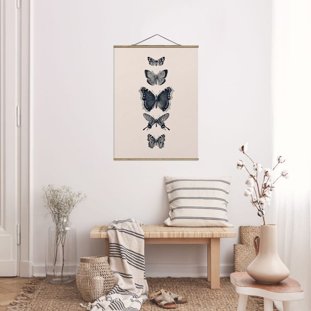 Stoffbild mit Posterleisten - Tusche Schmetterlinge auf Beige - Hochformat 3:4
